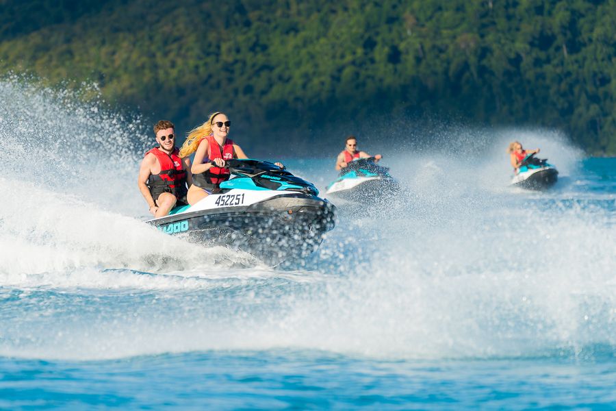 Sailing Whitsundays Hero Image For The Best Rainy Day Activities To Do In Airlie Beach