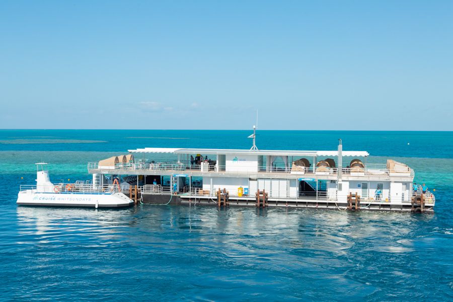 Reefworld pontoon cruise Whitsundays