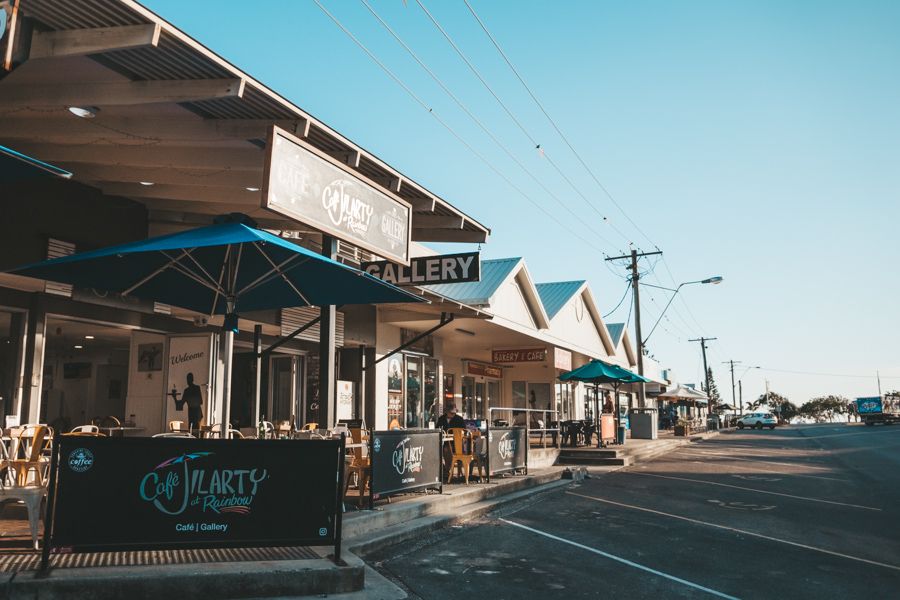 rainbow beach, cafes