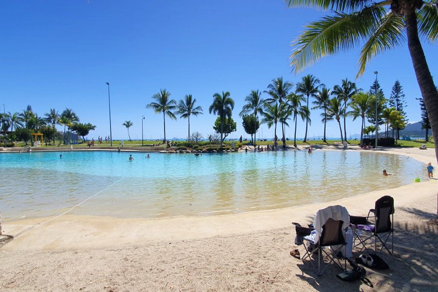 Airlie Beach avoid the crowds