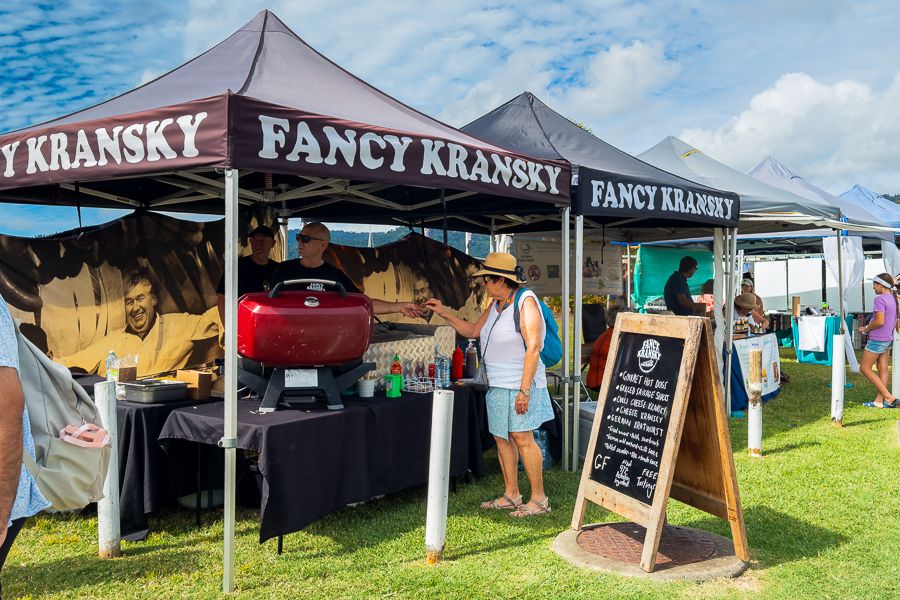 airlie beach market stalls selling food