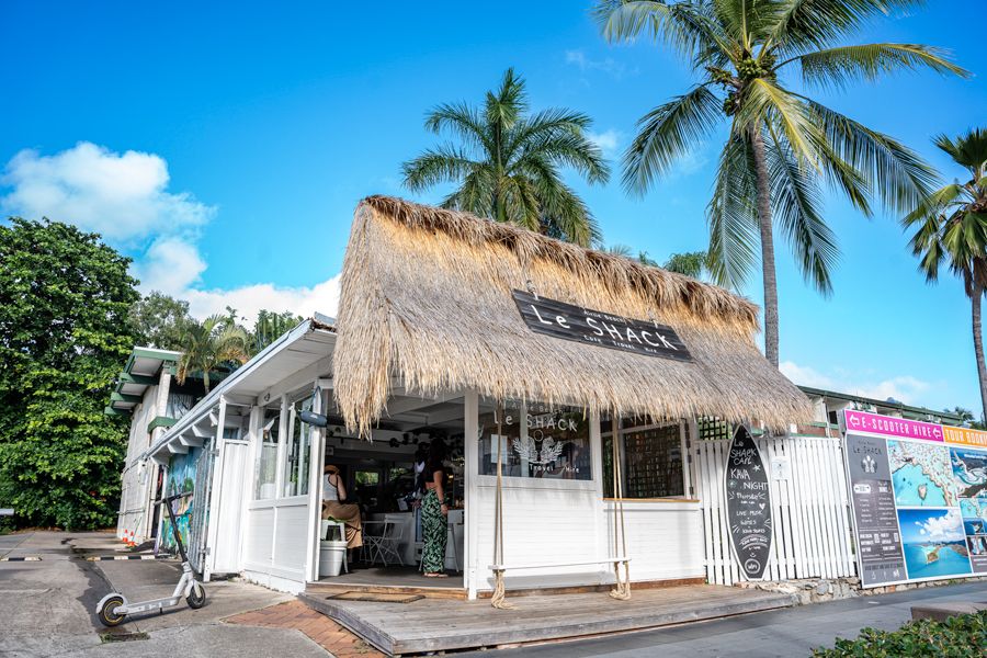 Le Shack, Airlie Beach Le Shack Coffee Shop in Airlie Beach