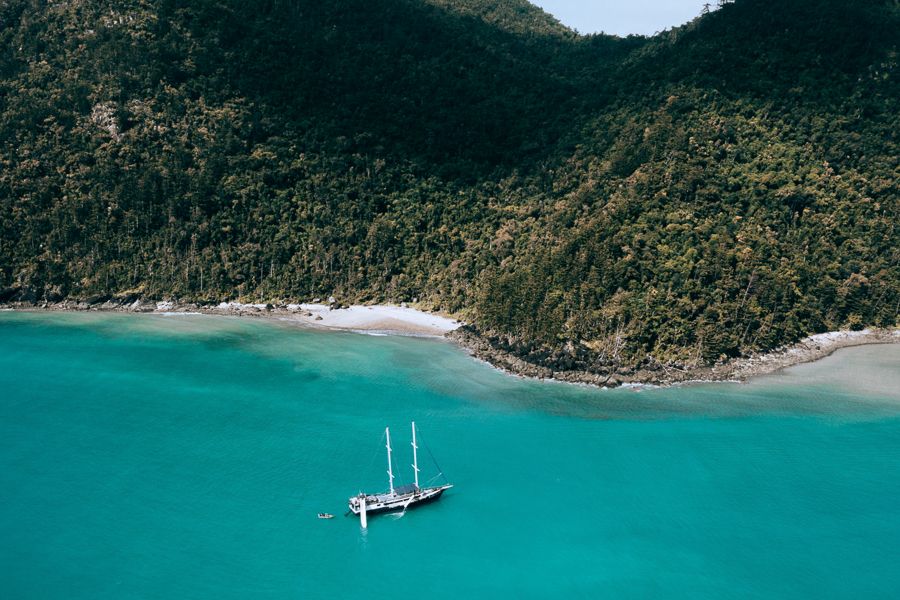 Atlantic Clipper from above, Whitsundays