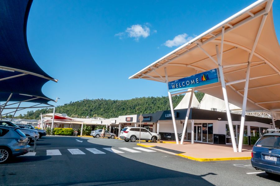 Airlie Beach shops