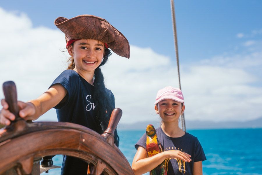 Kids sailing a Whitsundays sailing ship