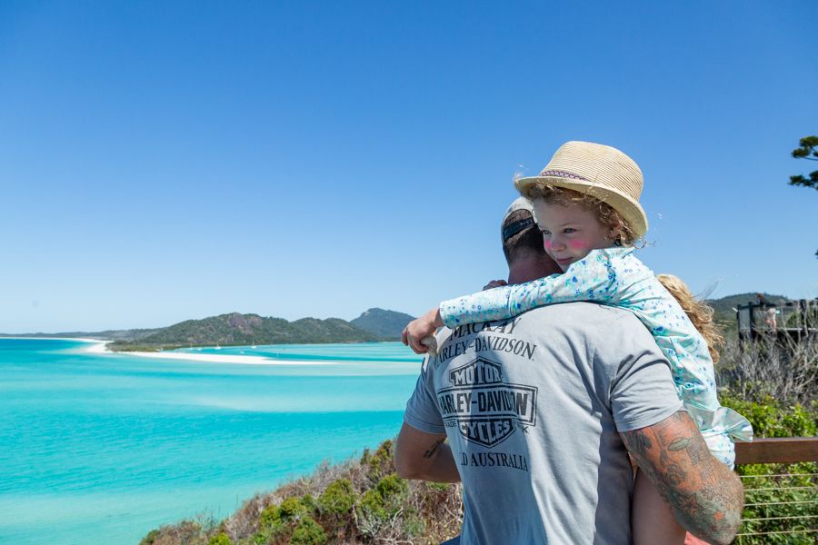 A little girl with her dad at Hill Inlet Lookout