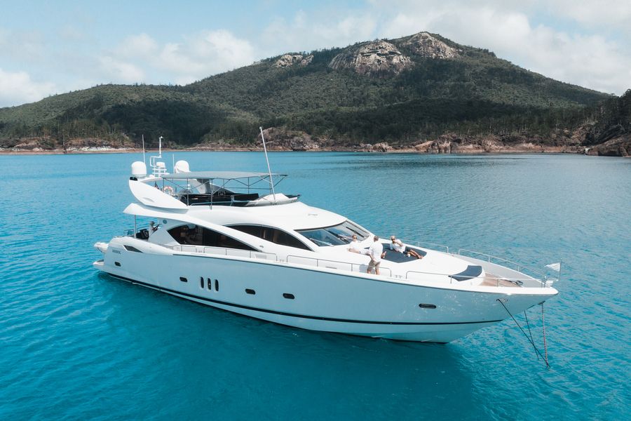 Alani Superyacht Charter in the Whitsundays