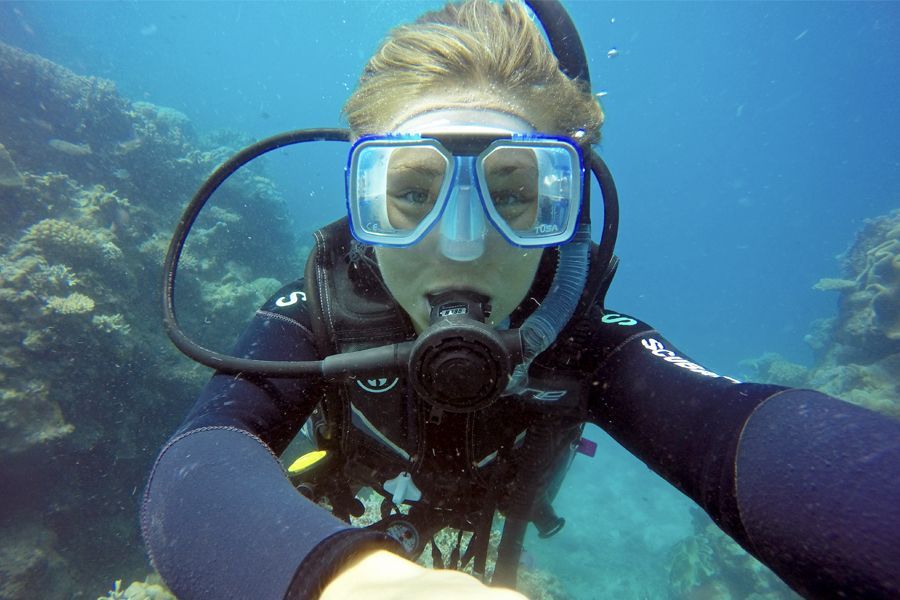 Sailing Whitsundays Hero Image For Scuba Diving on a Whitsundays Tour